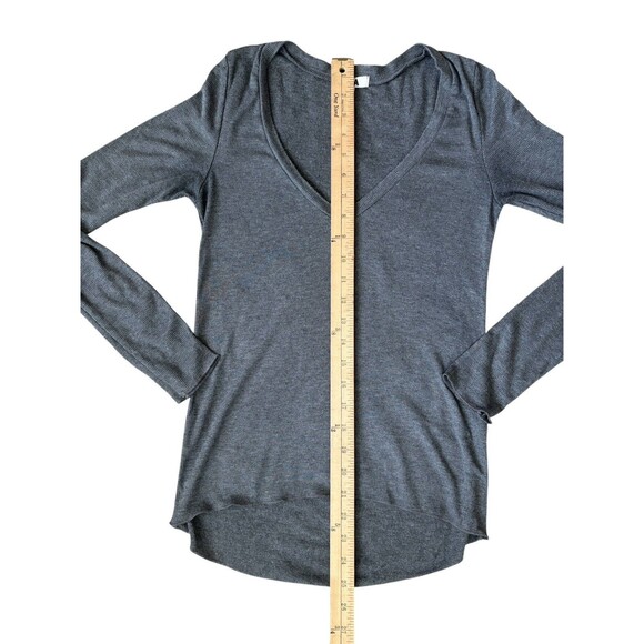 Revolve LNA Long Sleeve Ribbed Top Women's Size XS V-Neck Dark Gray Fitted Soft - Picture 9 of 12